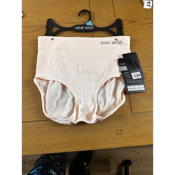 Nine West Size L Tummy Control Rear Lift Intimates Firm Shapewear - Picture 2 of 6